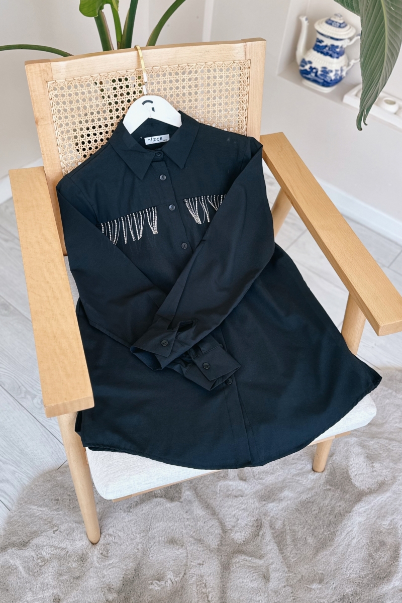 Della Black Tunic