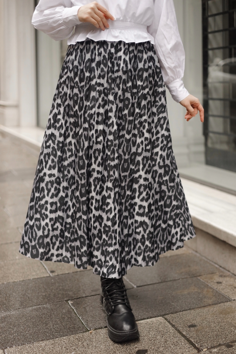 Limay Leopard Pattern Gray Skirt