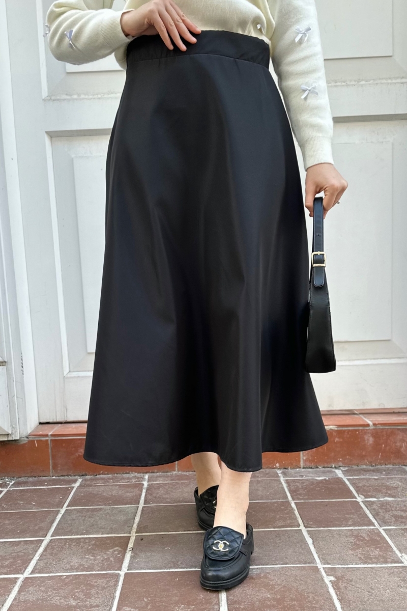 Lite Black Skirt