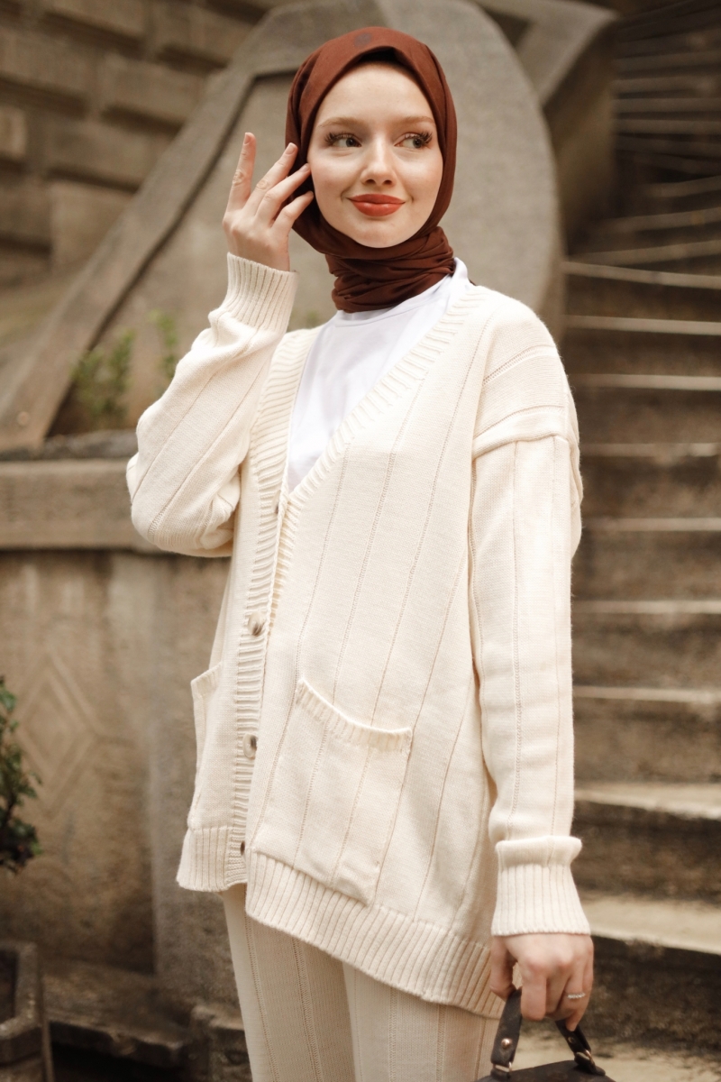 Shak Ecru Knitwear Set